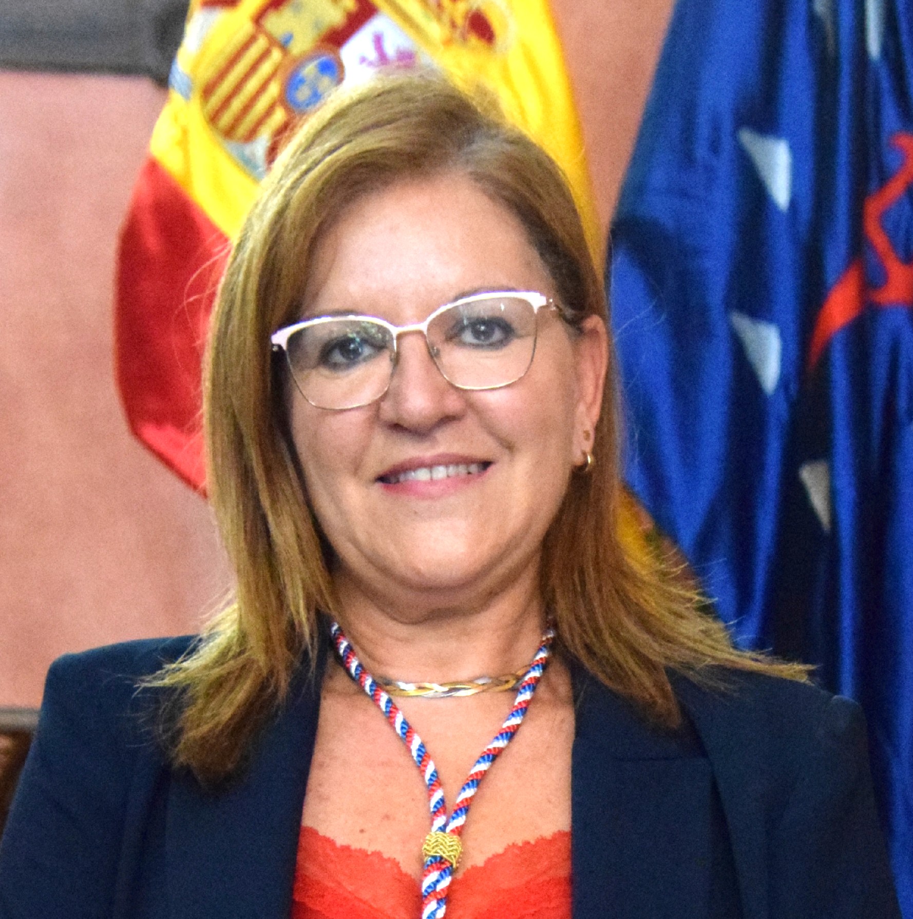 Dª. MARÍA RAQUEL PAZ HERNÁNDEZ