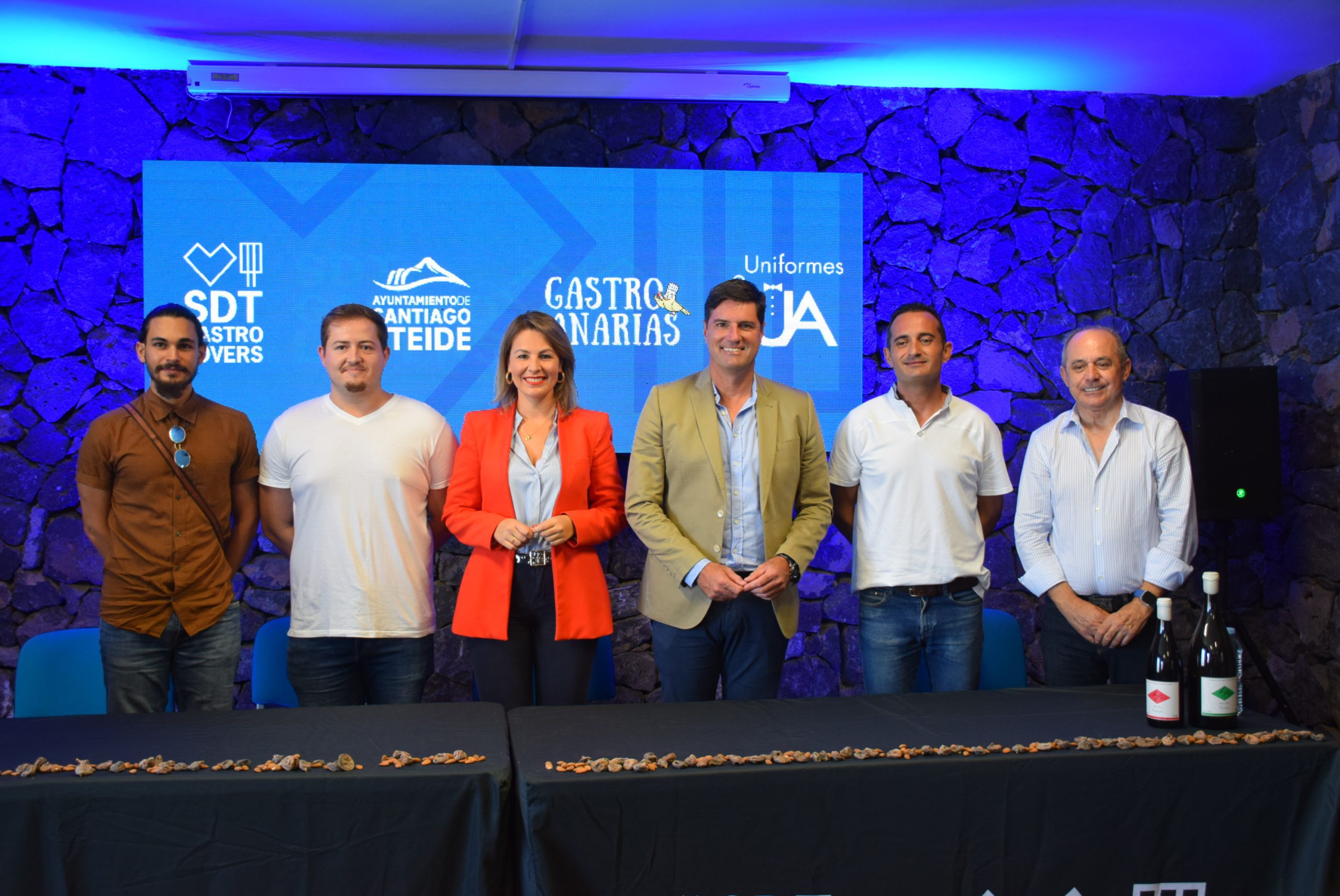 EL ALCALDE PRESENTÓ LA AGENDA GASTRONÓMICA CON LA QUE SANTIAGO DEL TEIDE PARTICIPARÁ EN GASTROCANARIAS2022