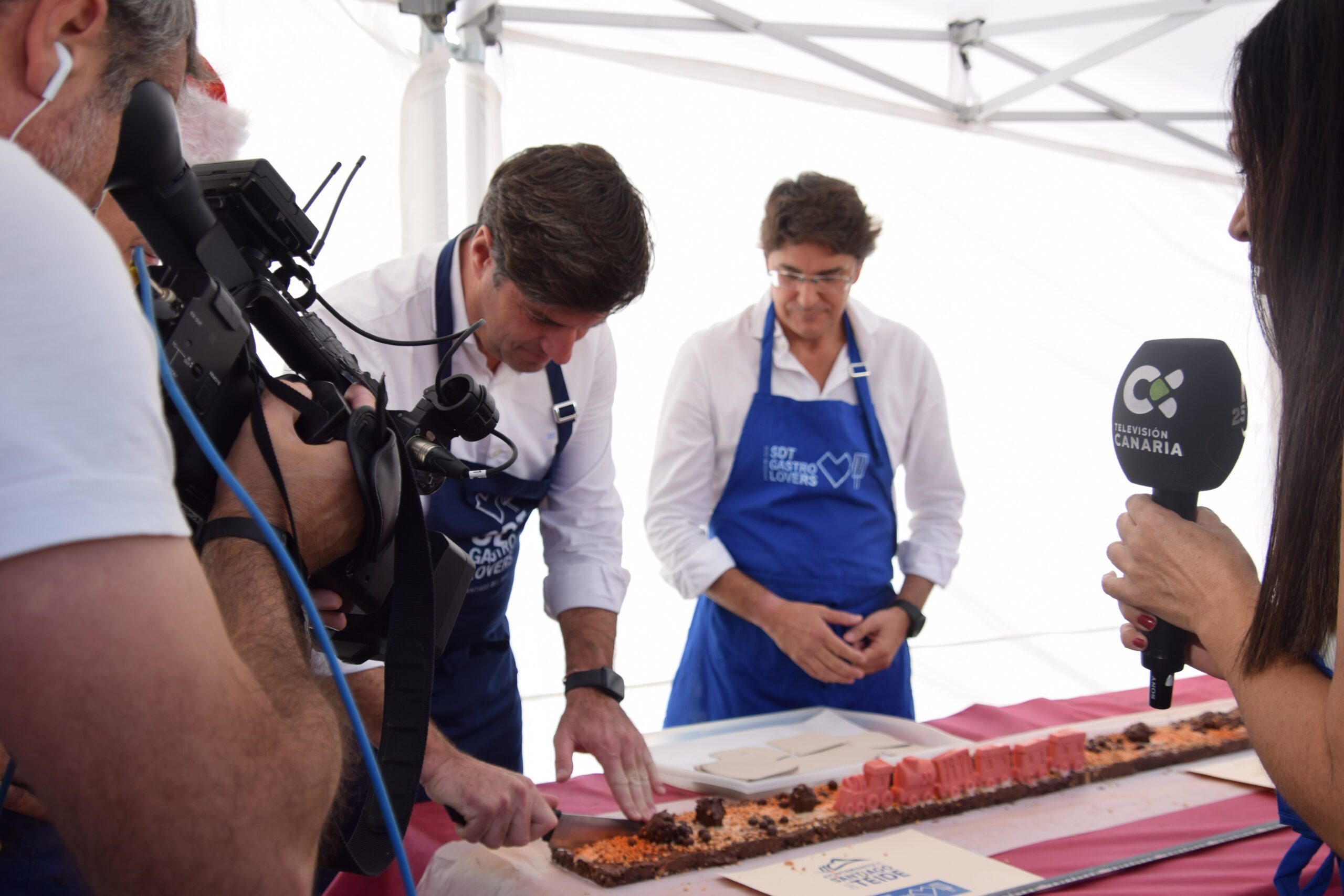 El turrón más largo de Canarias se elaboró en Tamaimo