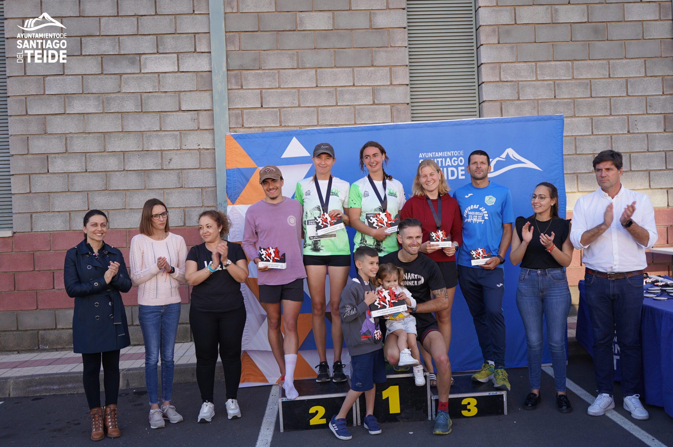 Ramses Rodríguez y Simone Fiedler ganadores de la XIX edición de la Carrera Vertical Subida del Panadero