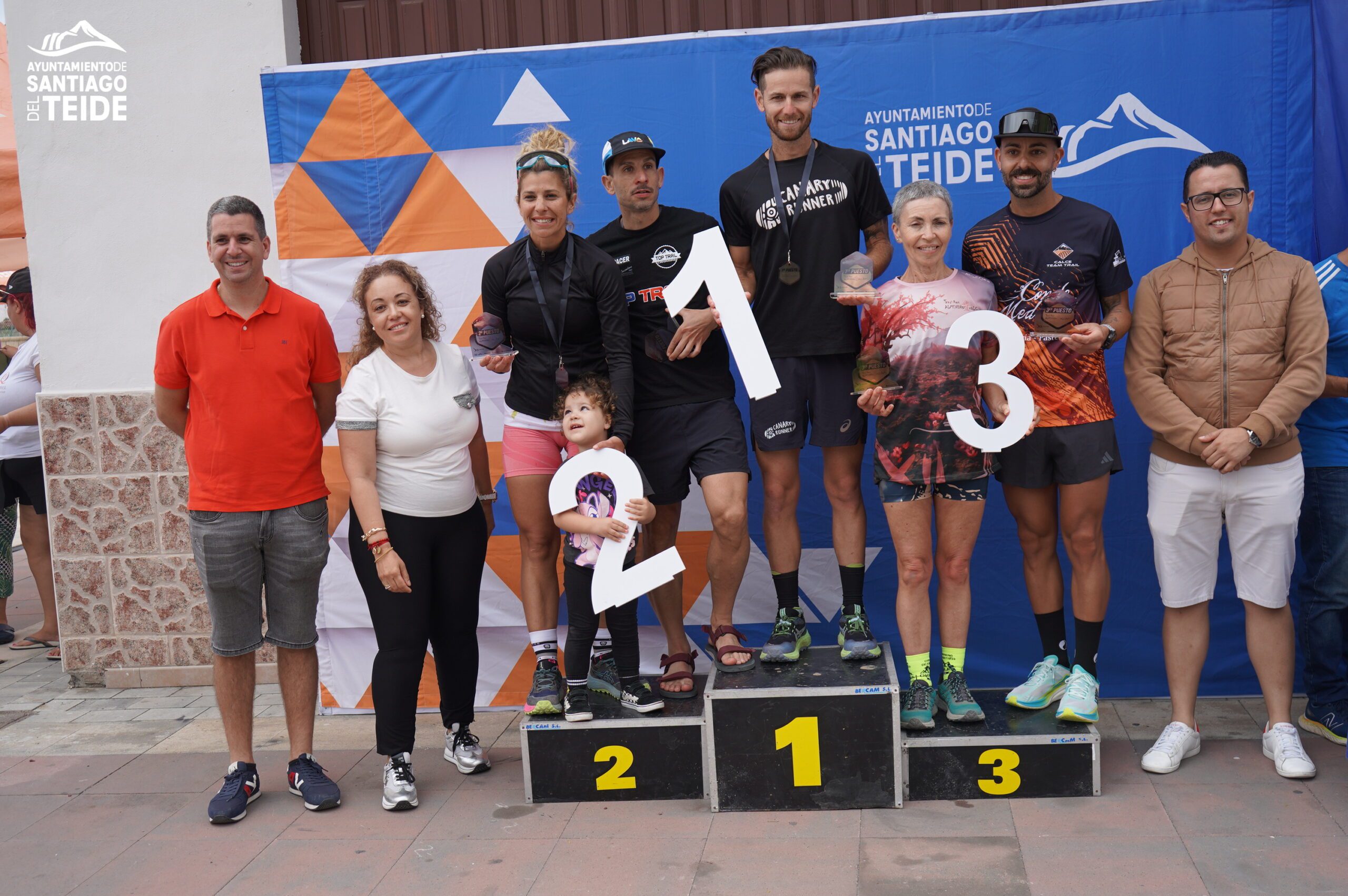 Germán González y Guada Arnedo ganadores absolutos de la prueba de 21km de la XII edición del Trail Run Almendros y Volcanes