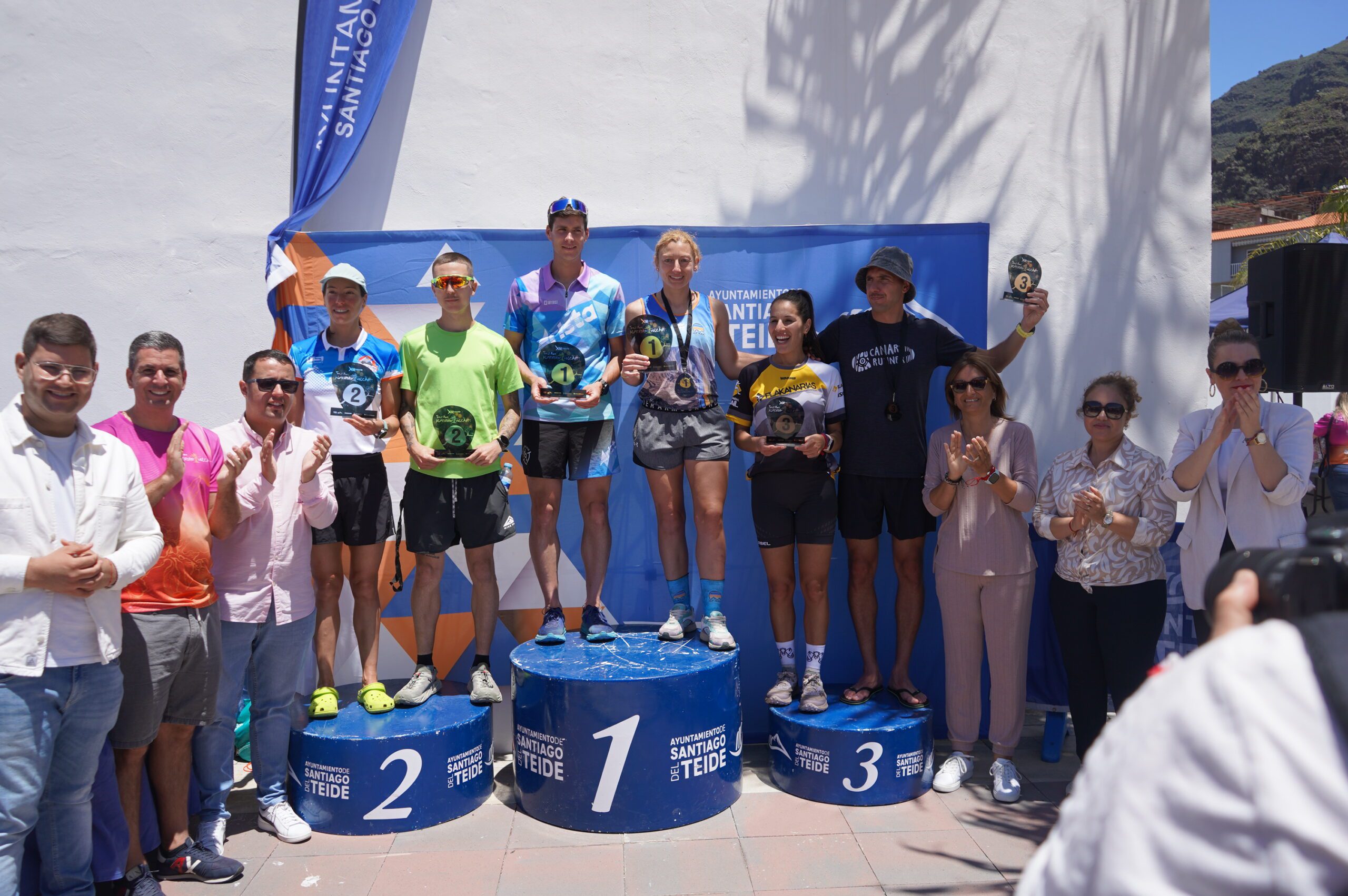 Santiago Castellanos y Libertad Rivero ganadores absolutos de la prueba de 21km de la XIII edición del Trail Run Almendros y Volcanes